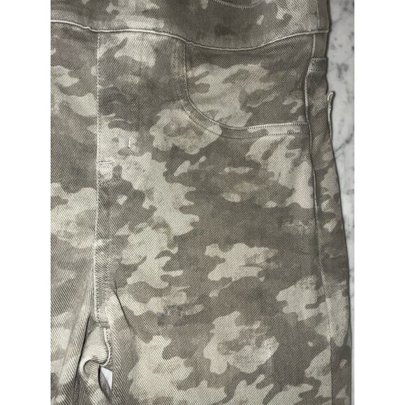 Spanx Womens Pants Small Gray Camo Stretch Skinny Jegging Slimming 19422 - Picture 3 of 9